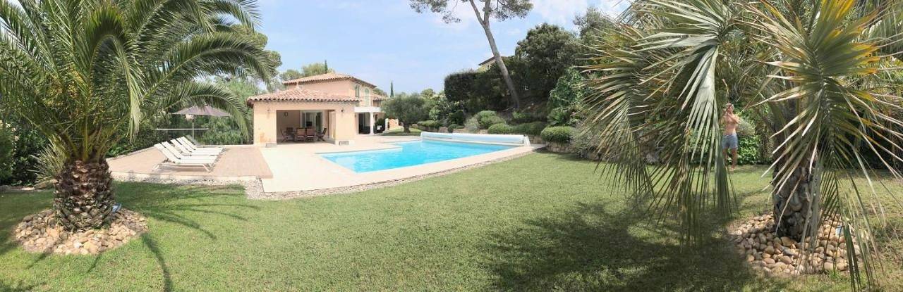 Villa pour 6 personnes, avec Terrasse ainsi que Jardin et Piscine dans Boulouris