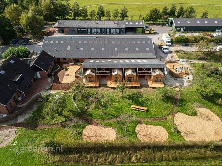 Vakantiehuis voor 20 personen, with balkon/terras and whirlpool as well as terras and sauna in Rijssen