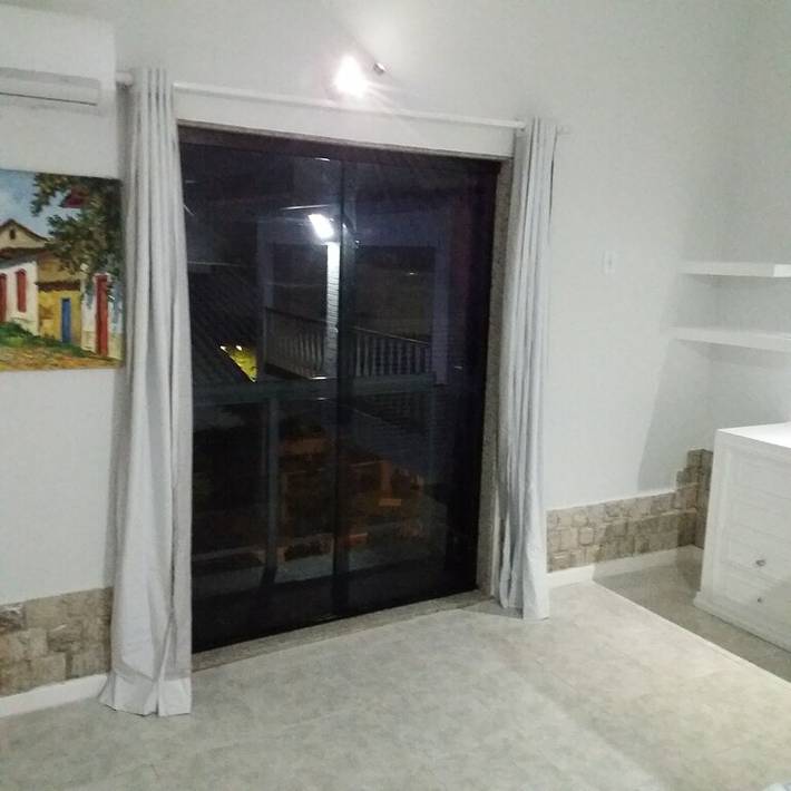 Casas e apartamentos de temporada para 12 pessoas, com jacuzzi e sauna e ainda jardim, com animais de estimação em Cabo Frio