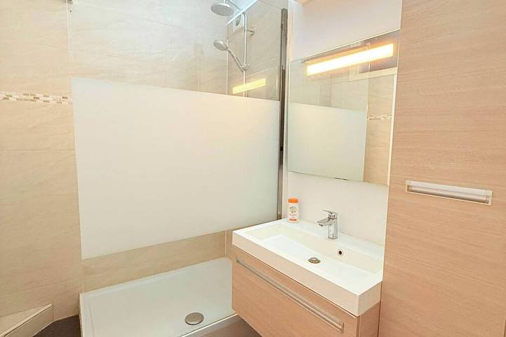 Appartement entier, Stay in the Heart of Brussels – Steps from Grand Place & Manneken Pis in Bruxelles, Région de Bruxelles