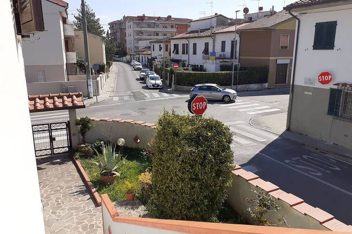 Ferienhaus für 8 Personen, mit Balkon und Garten in Pisa