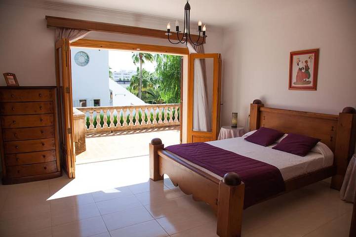 Villa Sa Coma - A Perfect Retreat for Your Dream Vacation! in S'illot, Sant Llorenç des Cardassar