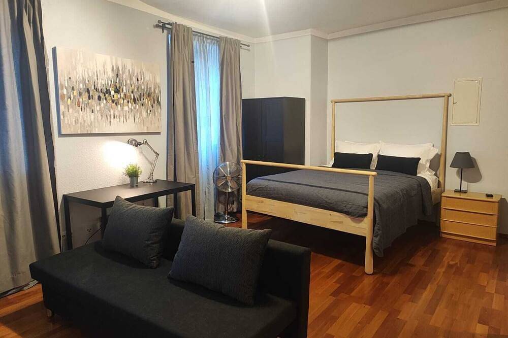 Ganze Wohnung, Beautiful Studio by Landsthul Marktplatz in Landstuhl, Saar-Nahe-Bergland