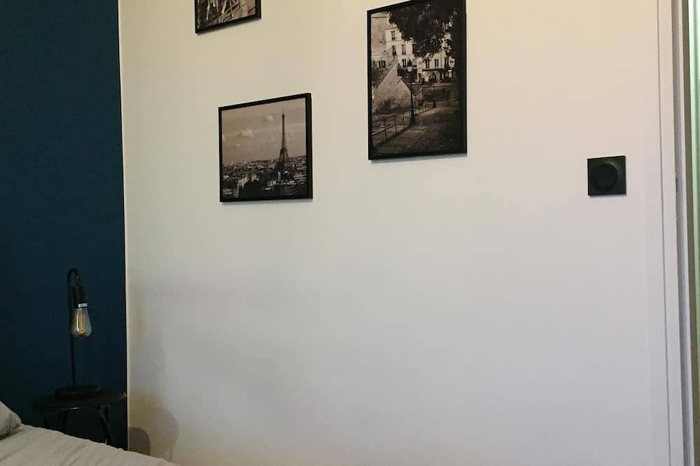 Appartement entier, Nice Studio - Eiffel Tower View in Vanves, Hauts-de-Seine