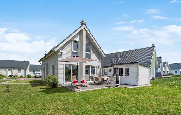 Ferienhaus für 5 Personen, mit Terrasse und Seeblick sowie Garten, kinderfreundlich in Kappeln