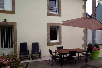 Gîte pour 4 personnes, avec jardin, animaux acceptés à Cast