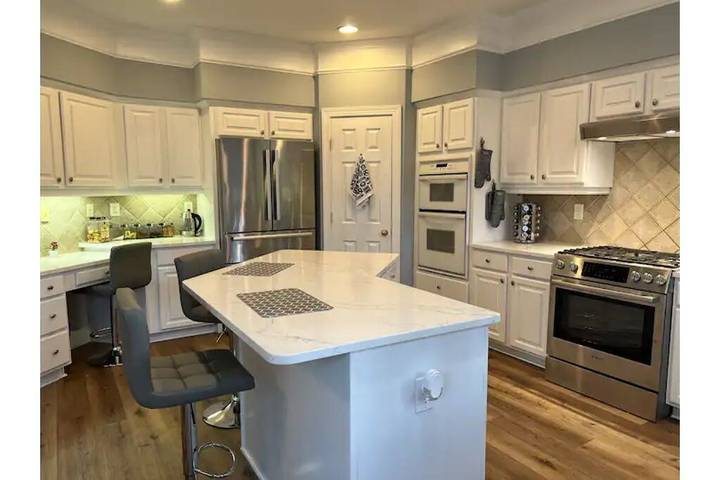 Vacation rental for 8 people, with yard in Smyrna