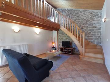 Gîte pour 2 Personnes dans Saint-Romain-Lachalm, Massif central, Photo 3