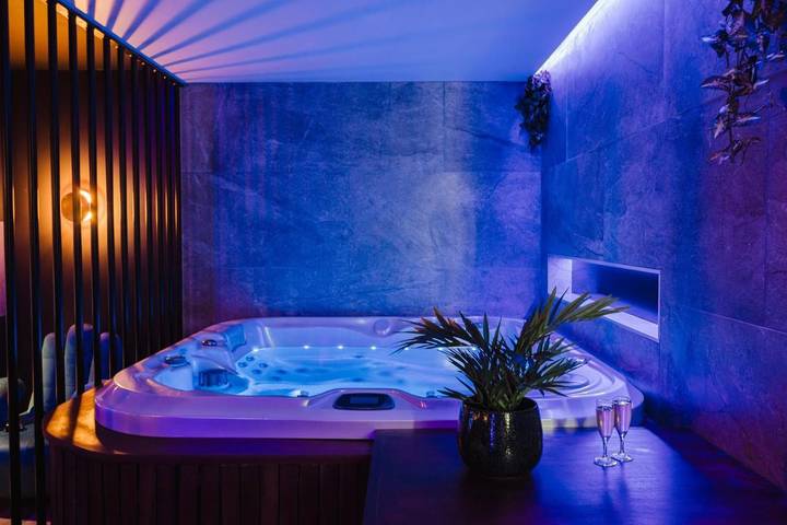 Location de vacances pour 2 personnes, avec jacuzzi à Orléans