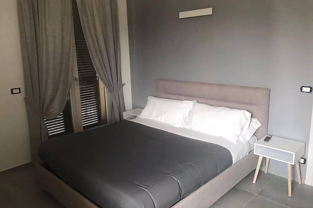 Ganze Wohnung, Haus im Herzen der Langhe, umgeben von viel Grün mit 5 Betten, gratis Wifi in La Morra, Langhe