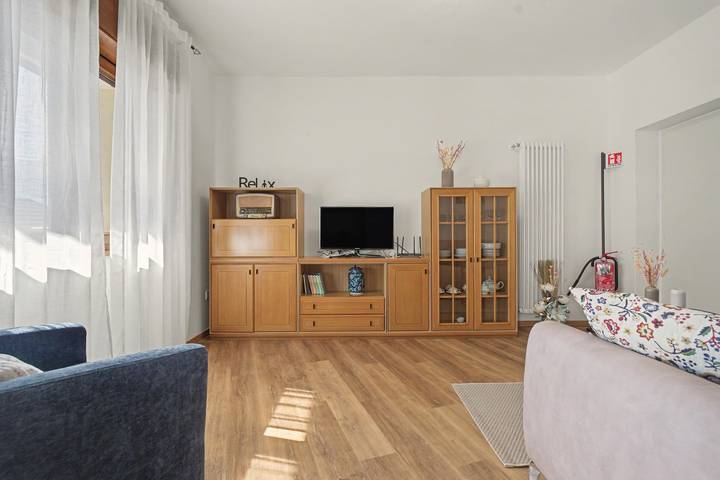 Entire apartment, Apartment 'Casa Elda' with Mountain View, Balcony and Wi-Fi in Vigo di Ton, Ton