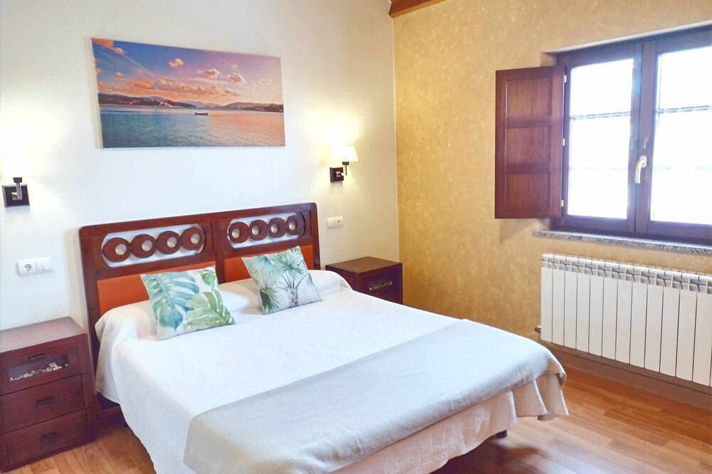 Apartamento entero, Apartamento 3: Con vistas a jardines y piscina in Tapia de Casariego, Costa Verde