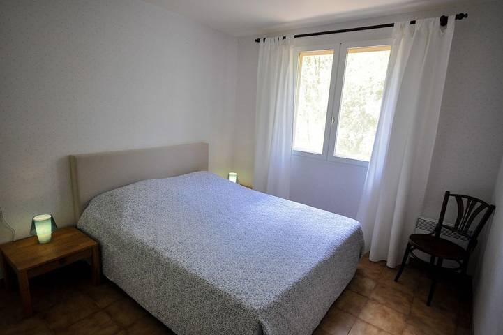 Location de vacances pour 10 personnes, avec jardin et terrasse à Cazedarnes - 4