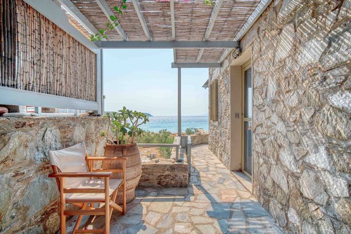 Casa de vacaciones 'Karavi' con terraza privada, balcón y aire acondicionado in Ramos, Serifos