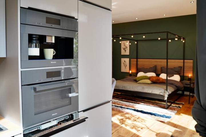 Ferienwohnung für 2 Personen, mit Balkon und Terrasse sowie Garten und Ausblick in Zwickau