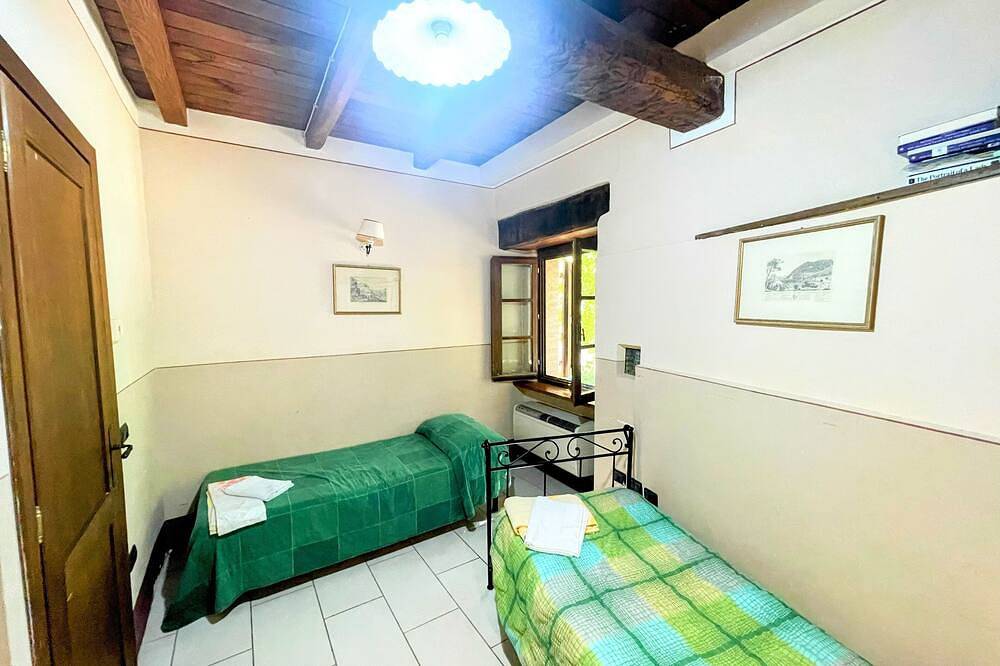 Apartamento entero, Apartamento 4: ¡olvídate de todos tus problemas y relájate en el paraíso! Aire acondicionado, wifi. Capacidad para 4 personas. in Spoleto, Provincia de Perugia