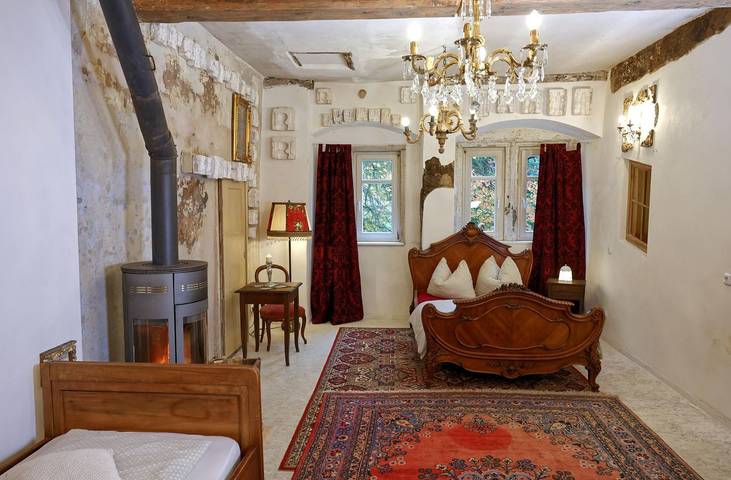 Ferienwohnung für 10 Personen, mit Garten und Ausblick sowie Sauna, mit Haustier in Hildburghausen