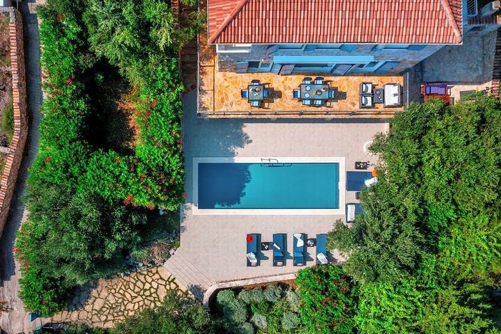 Villa für 10 Personen, mit Garten - 1