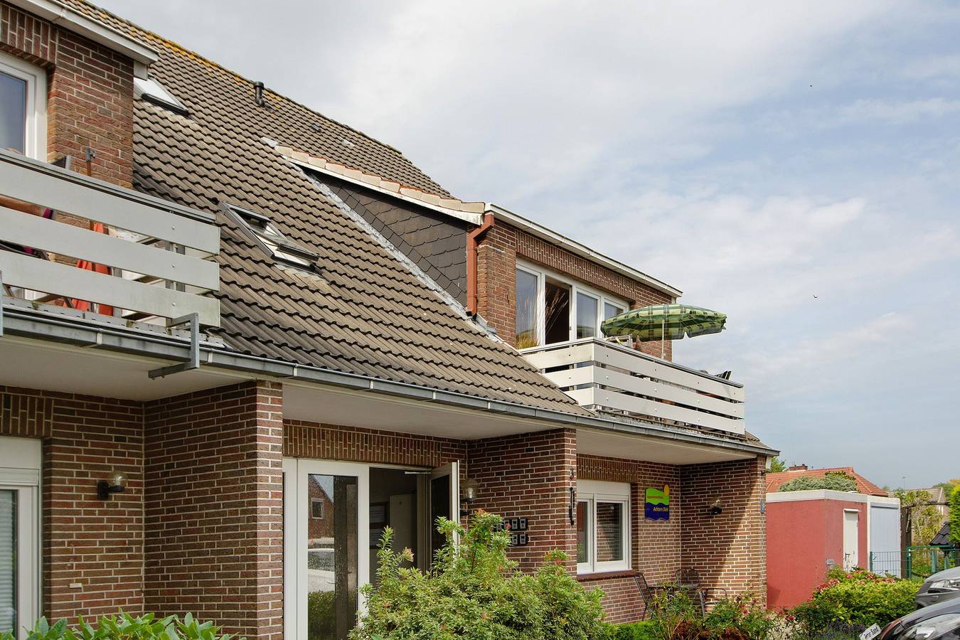 Ganzes Studio, Einzimmerapartment 'Ferienwohnung Goldblume Hooksiel' mit Gemeinschaftsgarten, Balkon und Wlan in Hooksiel, Wangerland