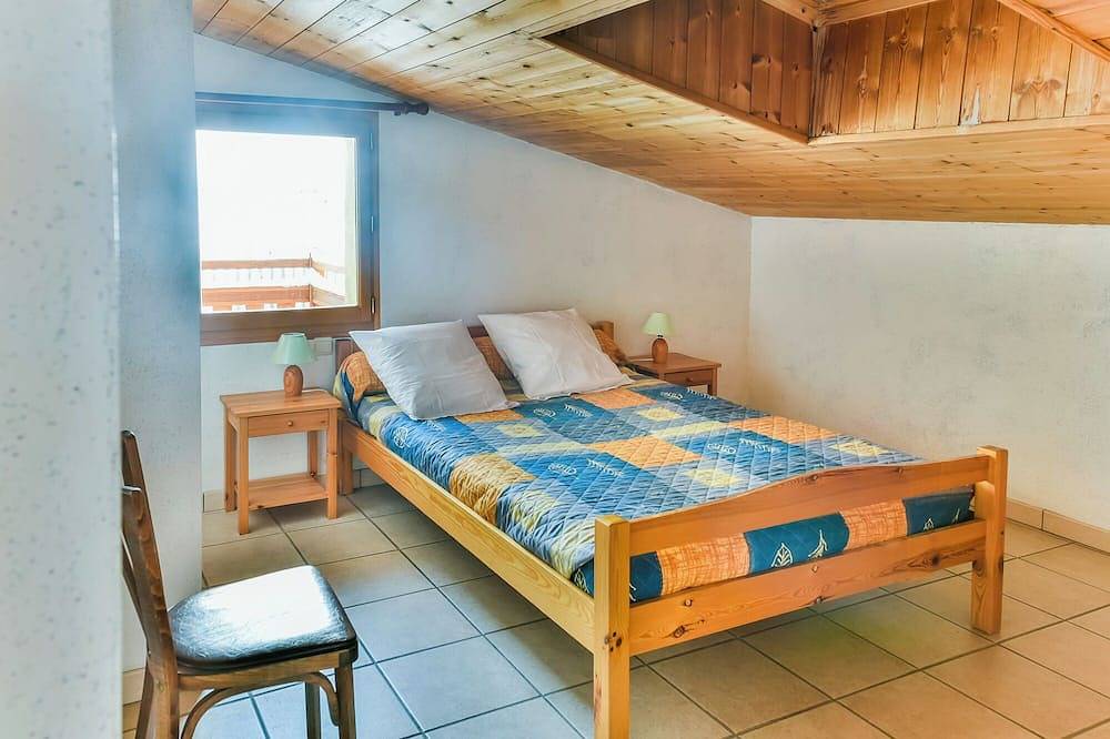 Ganze Wohnung, Appartement Face Pistes Départ Toutes Activités Dans Petit Village du Queyras in Molines-en-Queyras, Queyras