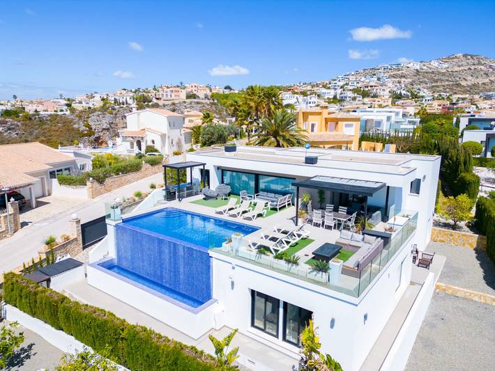 Casa de vacaciones para 8 personas, con piscina además de vistas y jardín - 1