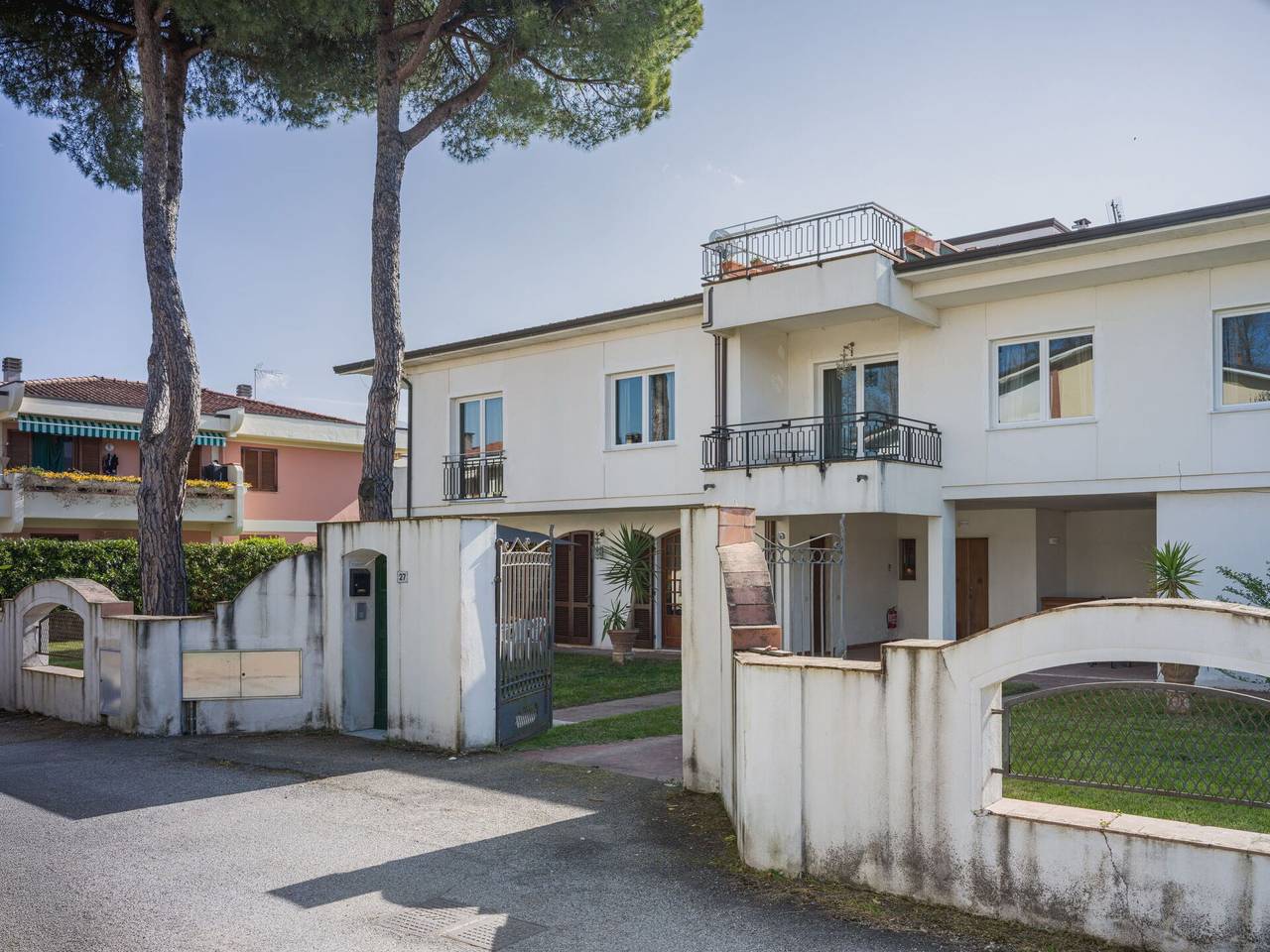 Ganze Wohnung, Grande Appartamento - Grande Appartamento 649.1 in Marina di Massa, Massa