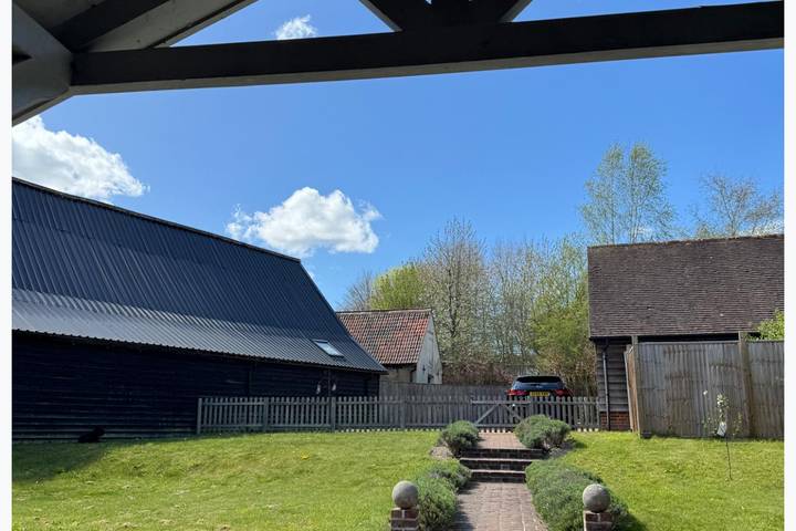 Holiday rental for 5 people, with Terrace and Garden as well as Lake view in North Wessex Downs
