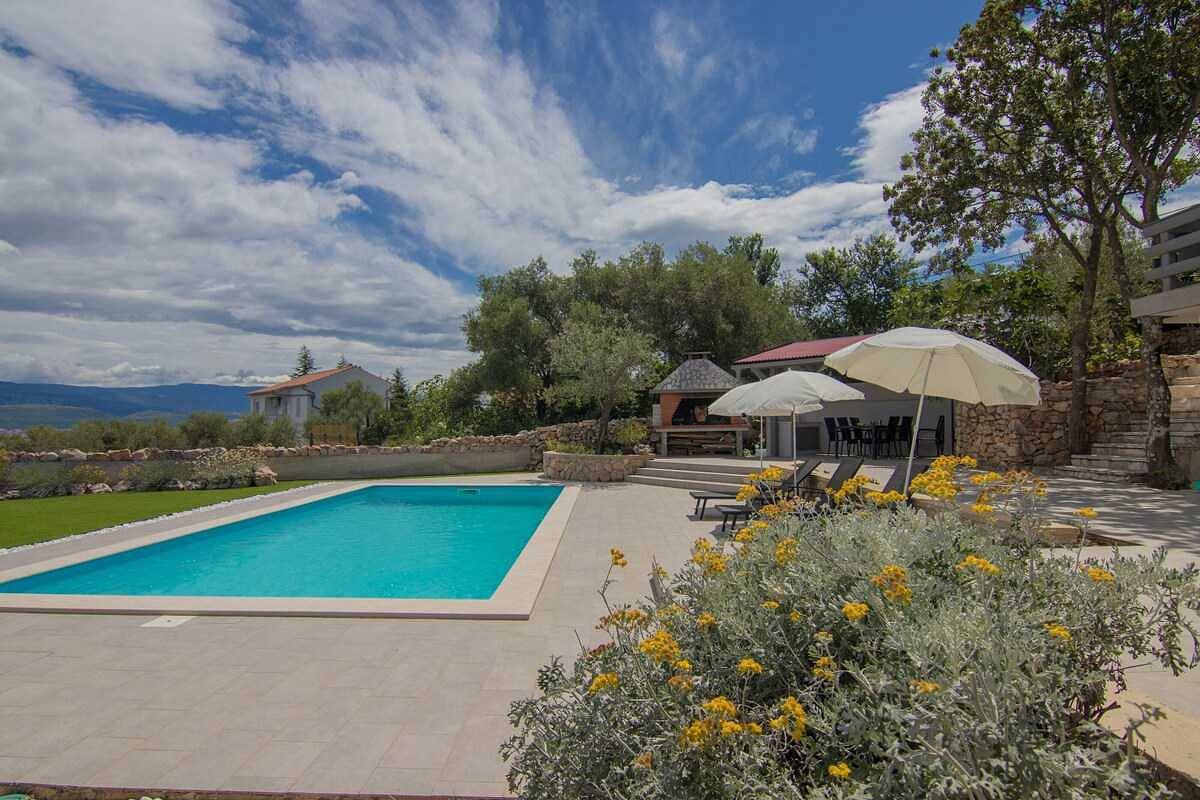 Maison Erika (41918-K1) in Poljé, Krk