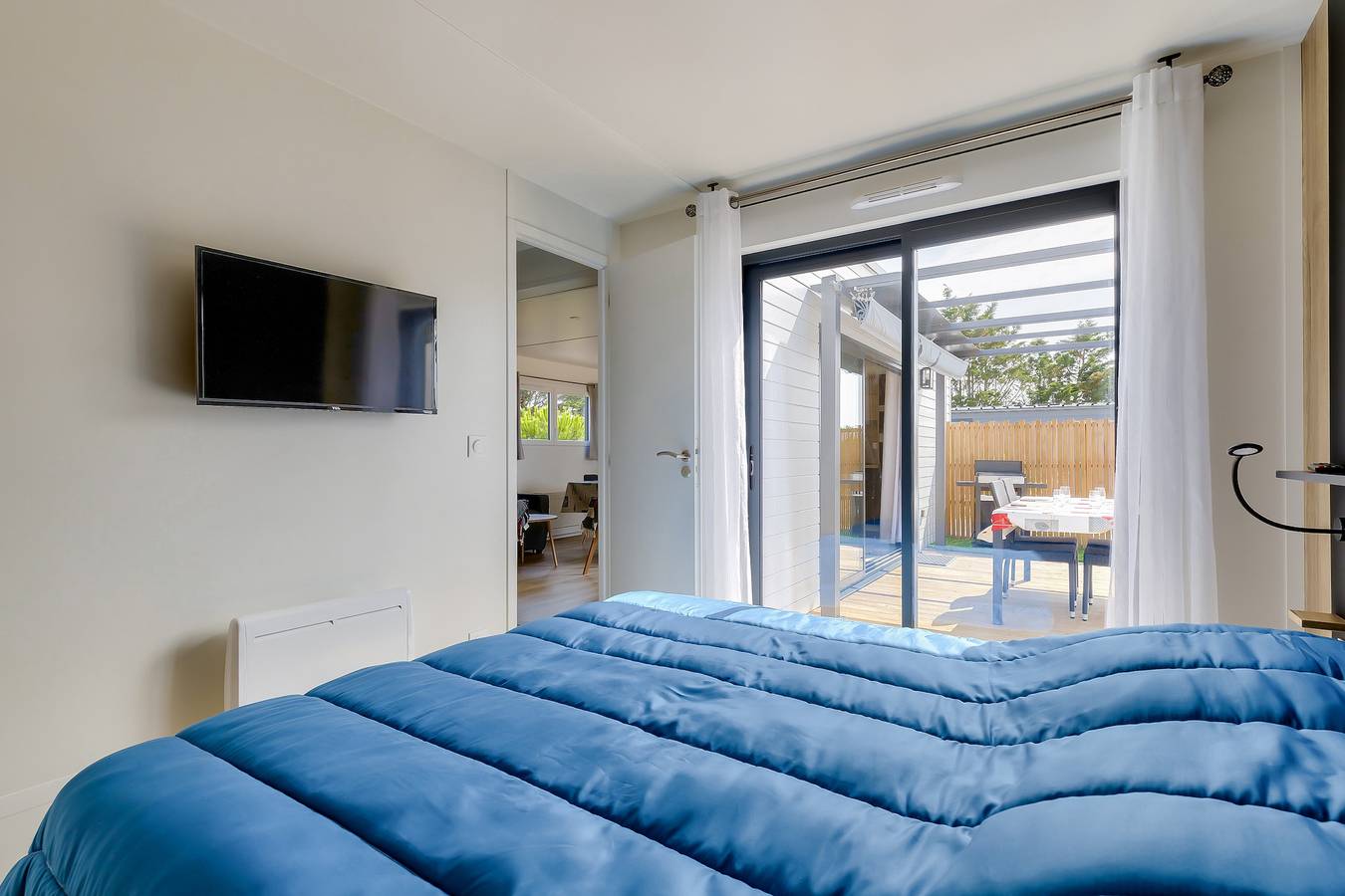 Résidence avec piscine, chalet pour 4 in Bretignolles-sur-Mer, Loire Valley