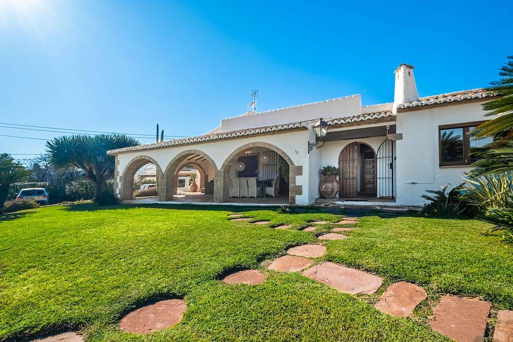 Casa vacanza a Jávea a partire da 582€ a notte