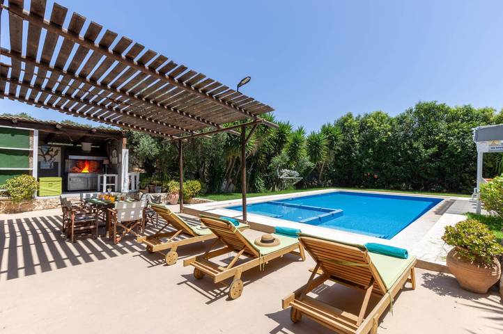 Villa Liostasi by Villa Plus in Kato Stalos, Agia Marina