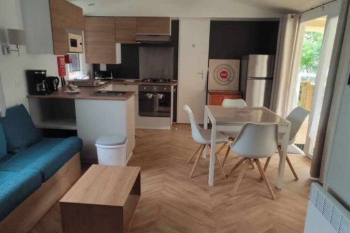 Camping pour 8 personnes à Litteau