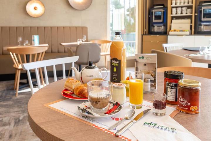 Hôtel pour 2 personnes, avec terrasse à Saint-Jean-de-Braye - 4