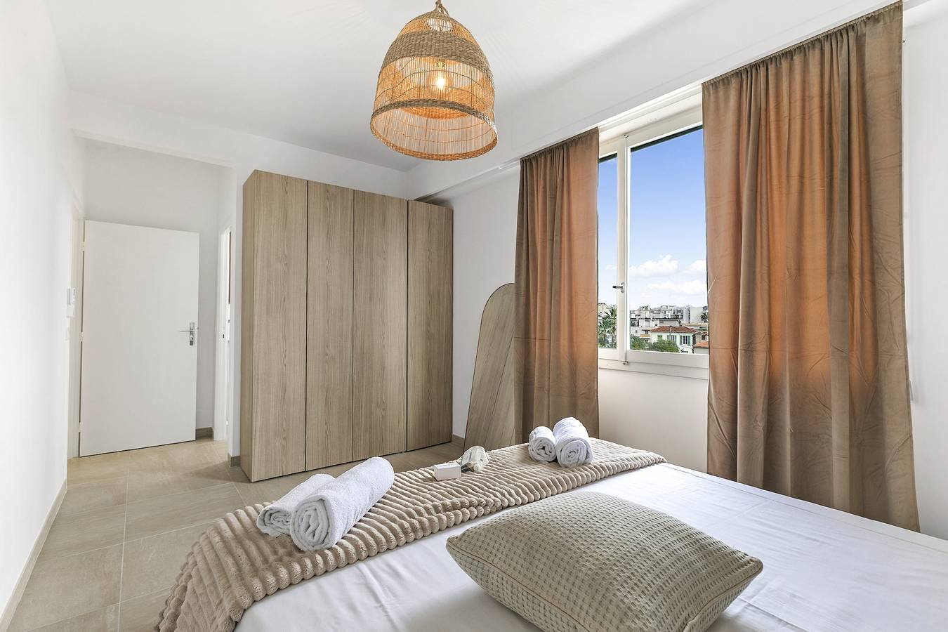 Appartement entier, Glamour Apartment - Near Beach in Juan-les-Pins, Antibes
