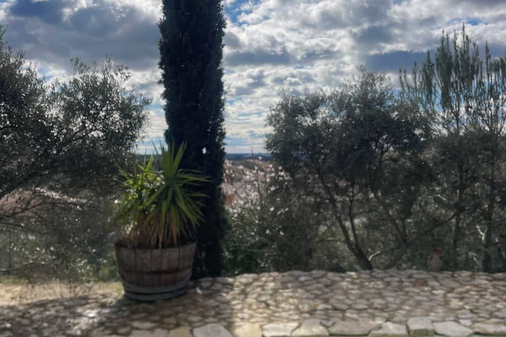 Villa Provençale in Beaucaire, Region de Nimes
