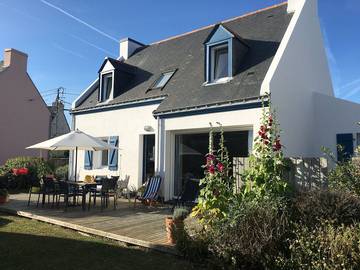 Cottage pour 8 personnes, avec terrasse et jardin dans Locmaria (Groix)