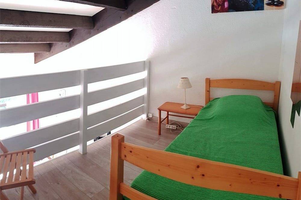 Ganze Wohnung, 3-Zimmer-Maisonette mit Pool, 300m zum Strand, Parkplatz, Klimaanlage, Wi-Fi, 6 Schlafplätze, Argelès in La Côte Vermeille, Argelès-sur-Mer
