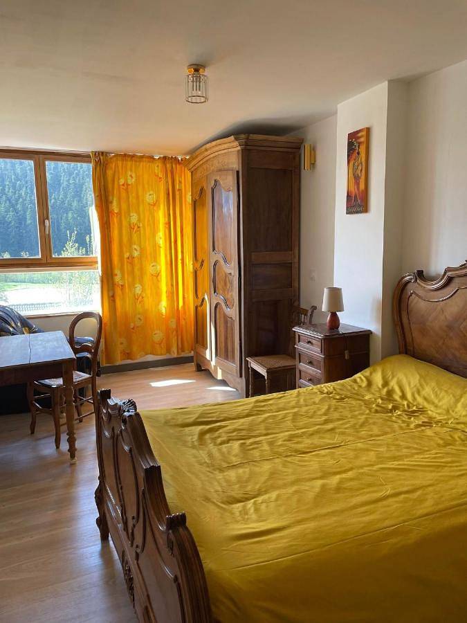 Chambre d’hôte pour 2 personnes, avec vue et terrasse