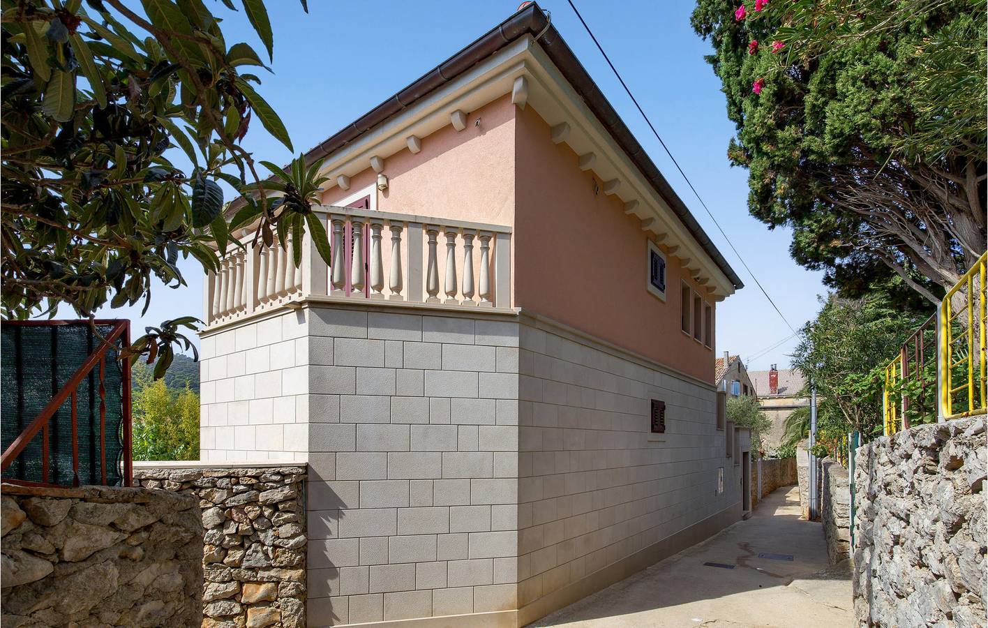 Ganze Ferienwohnung, Ferienwohnung für 5 Personen mit Terrasse in Veli Losinj, Lošinj