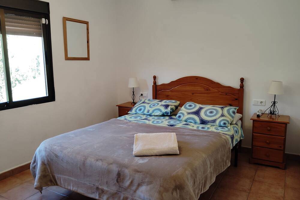 Villa Carolina: A great 3 Bed Villa sleeps 8 from Vine Ridge Retreats Management in Comares, Málaga Provinz