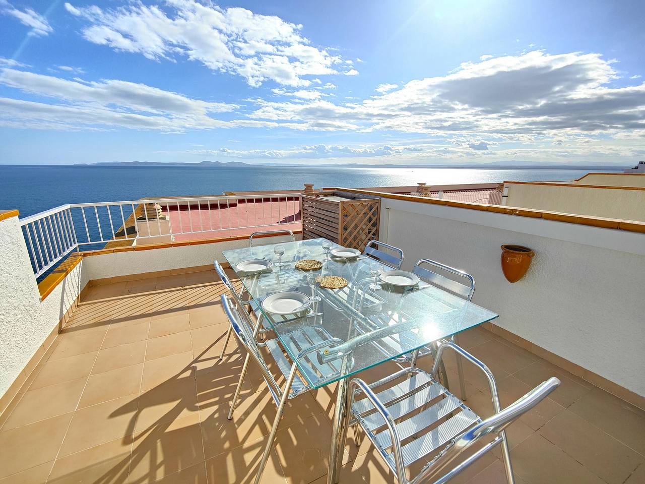 Apartamento entero, Apartamento costero en Roses para 5 personas con terraza in Roses, Alt Empordà