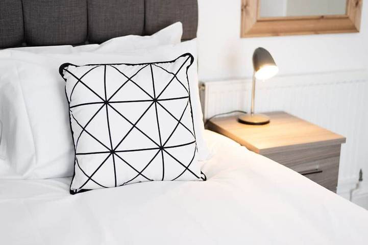 4-Bed Swansea City Home | Walk to Centre | Ideal for Groups in Swansea, Swansea und Umgebung