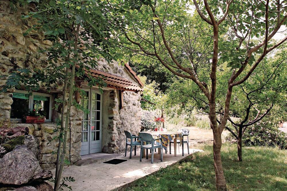 Belle maison d'une chambre à Mayres in Mayres, Parc naturel régional des Monts d'Ardèche