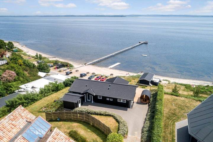 Vakantiehuis voor 6 personen, with terras and sauna as well as whirlpool - 1