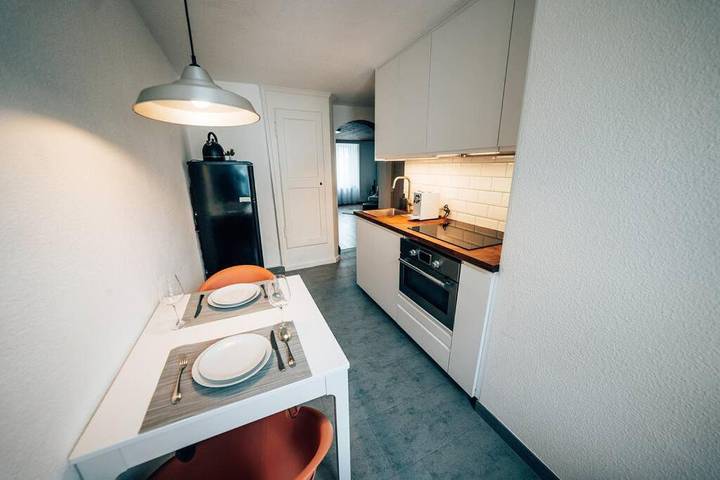Ferienwohnung für 3 Personen, mit Terrasse und Ausblick in Glarus - 2