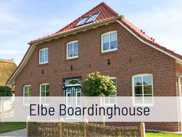Ferienwohnung für 2 Personen, mit Terrasse und Garten sowie Ausblick in Kollmar