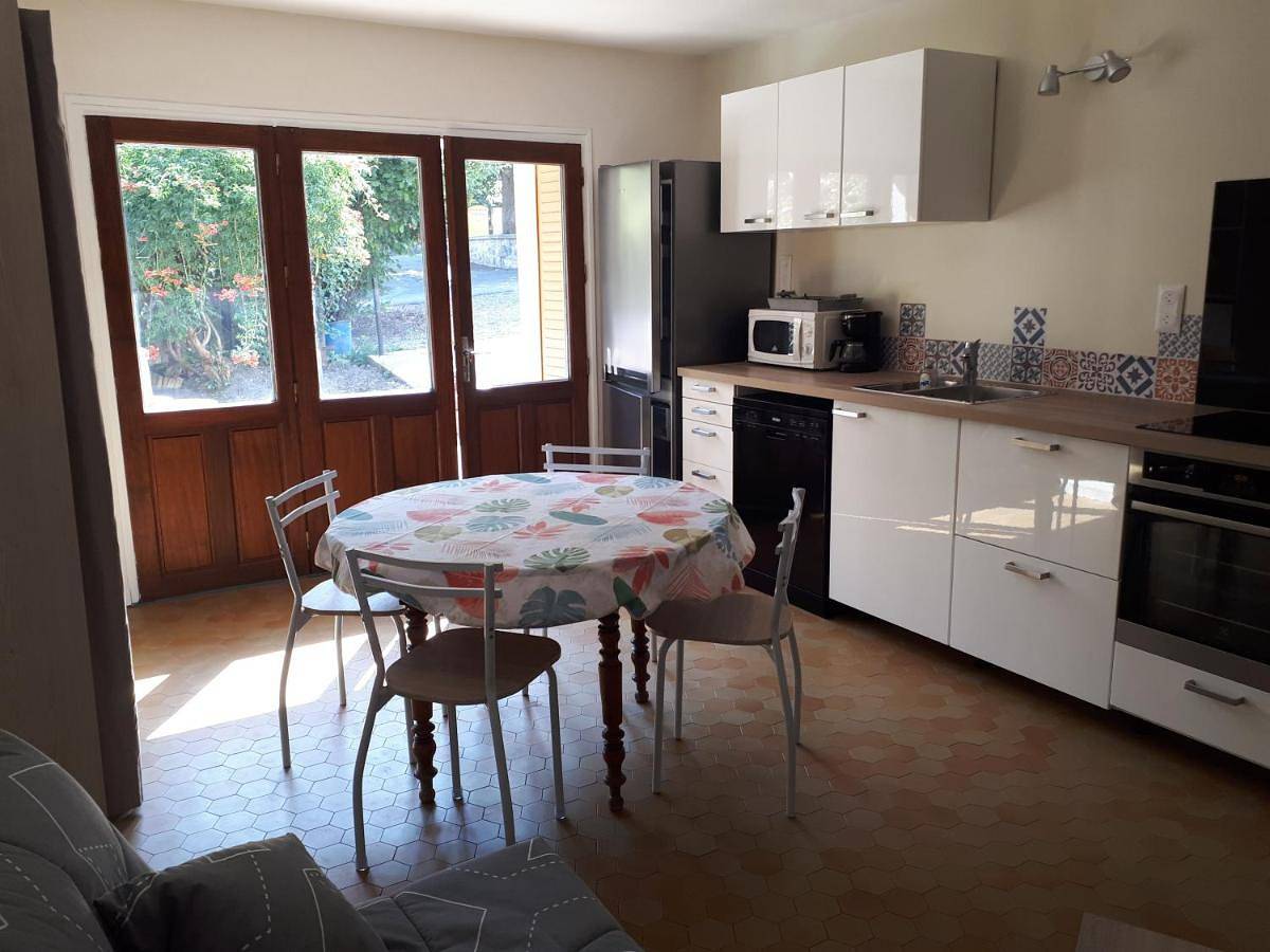 Appartement entier, One-Bedroom Apartment in Crots, Parc national des Écrins
