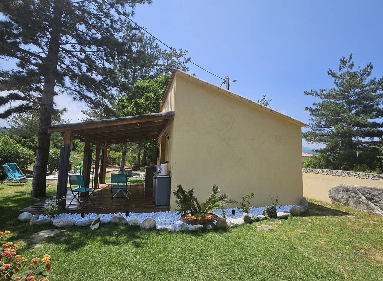 Studio entier, Villa Boca, studio calme, proximité mer et montagne in Prunelli-di-Fiumorbo, Parc naturel régional de Corse