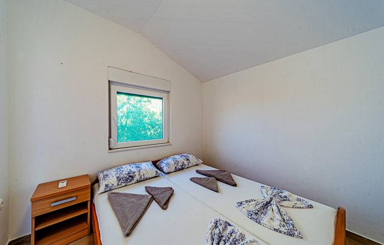Ganze Ferienwohnung, Gemütliche Ferienwohnung mit Terrasse, WLAN und Parkplatz in der Nähe des Strandes Tri Žala in Viganj, Dubrovnik-Neretva