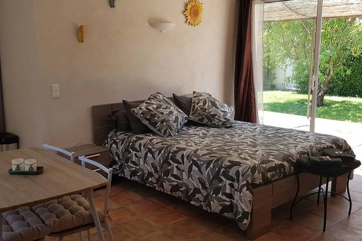 Gîte pour 2 personnes, avec terrasse et jardin à Gémenos - 3